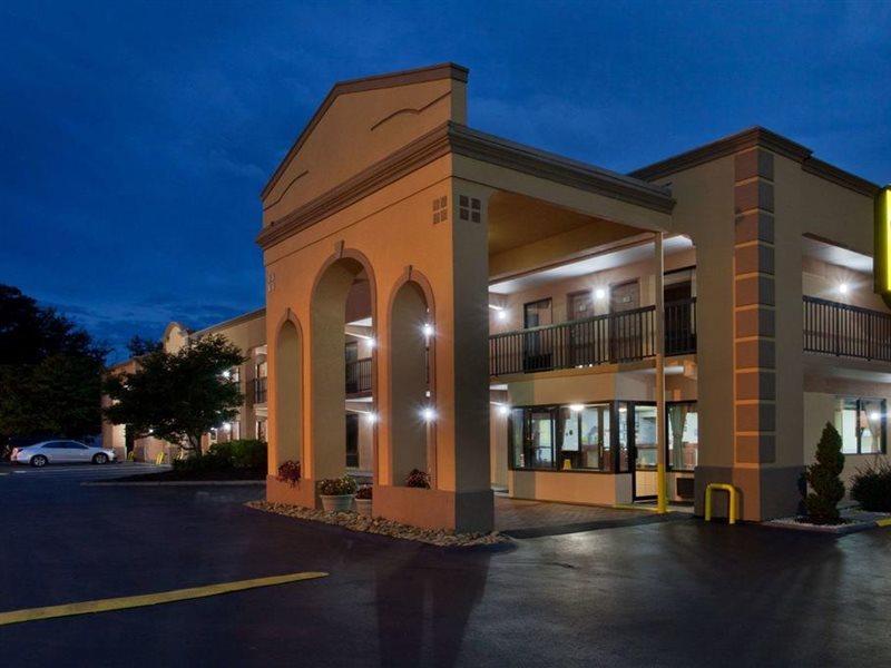 Super 8 By Wyndham Knoxville West/Farragut Eksteriør billede