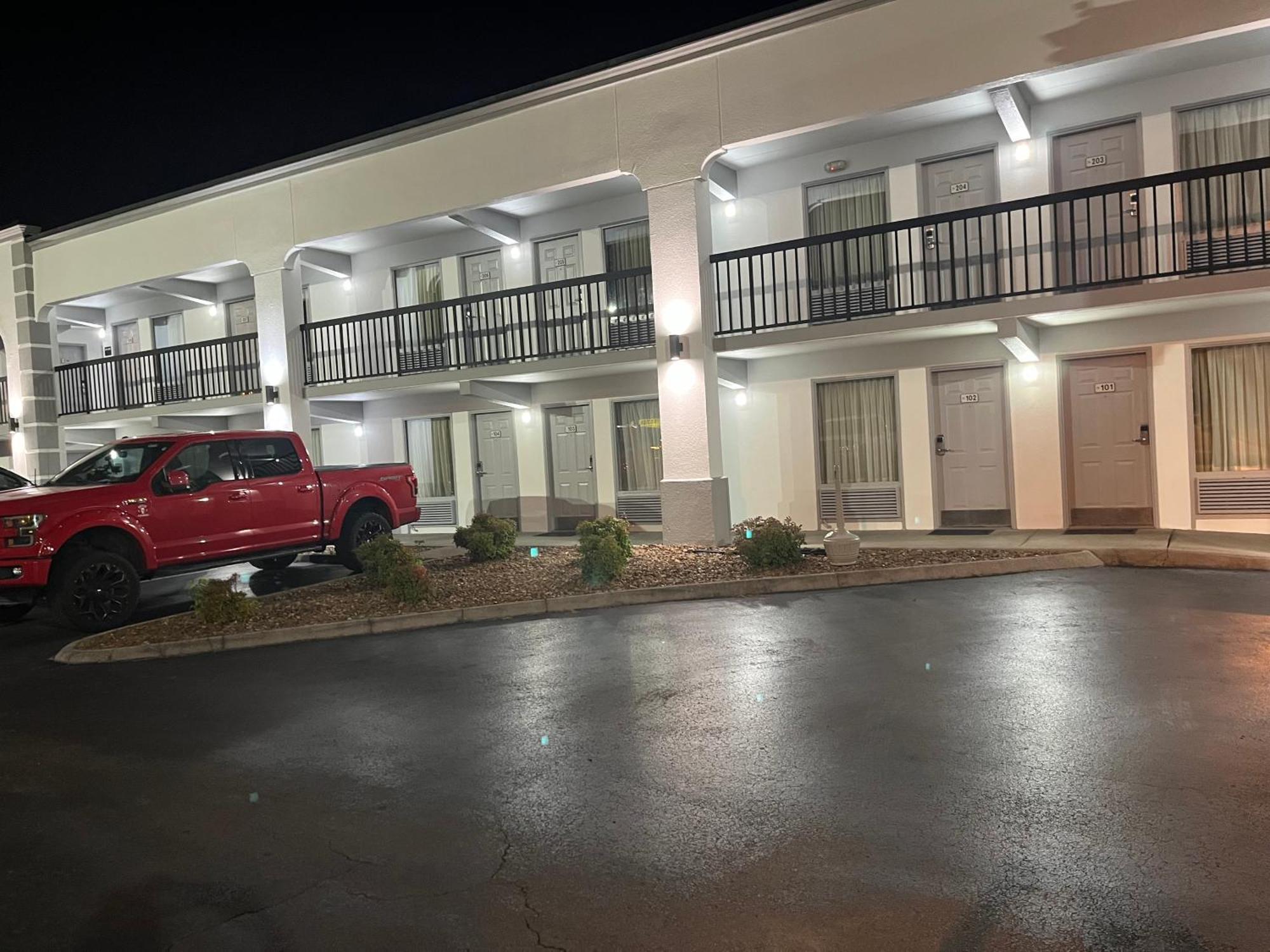 Super 8 By Wyndham Knoxville West/Farragut Eksteriør billede