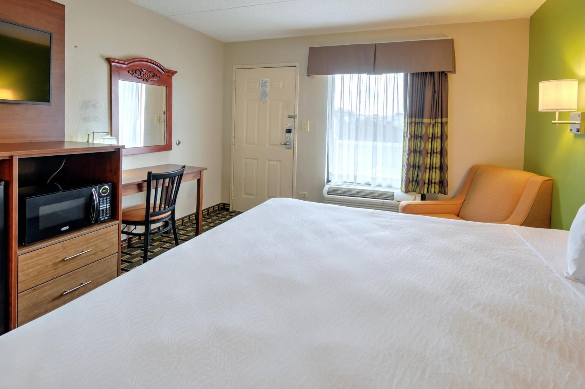 Super 8 By Wyndham Knoxville West/Farragut Eksteriør billede